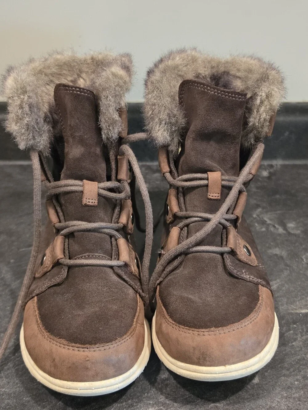 Sorel Women’s Explorer Joan Faux-Fur Lace-Up Winter Boot Size 6